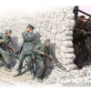 Master Box 1/35 Whos That German Mountain Troops/Soviet Marines