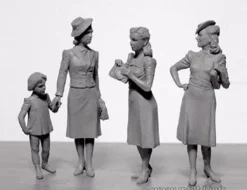 Master Box 1/35 Women of the World War II Era Model Figures