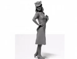 Master Box 1/35 Women of the World War II Era Model Figures