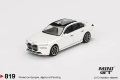 Mini GT 1/64 BMW I7 Xdrive 60 Mineral White (RHD)