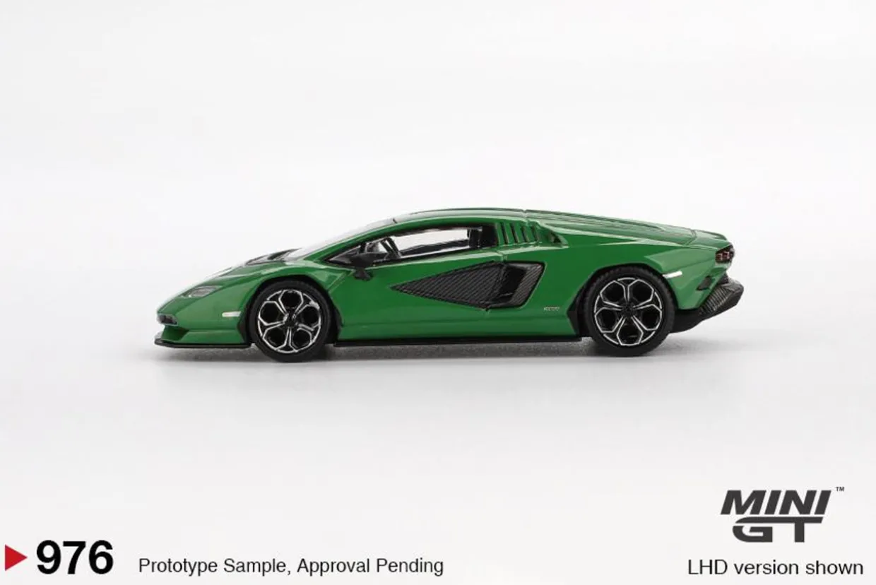 Mini GT 1/64 Lamborghini Countach LPI 800-4 Verde Medio