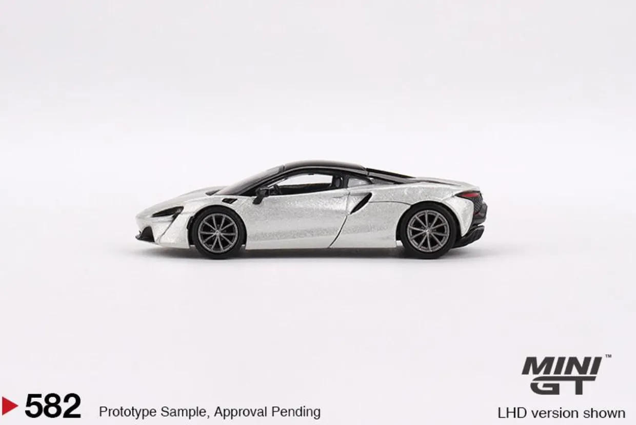 Mini GT 1/64 McLaren Artura Ice Silver
