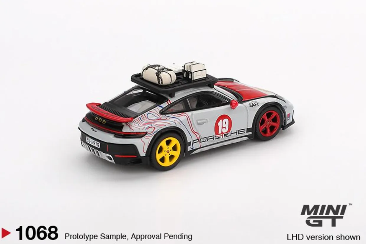 Mini GT 1/64 Porsche 911 Dakar "Uncle Rally"