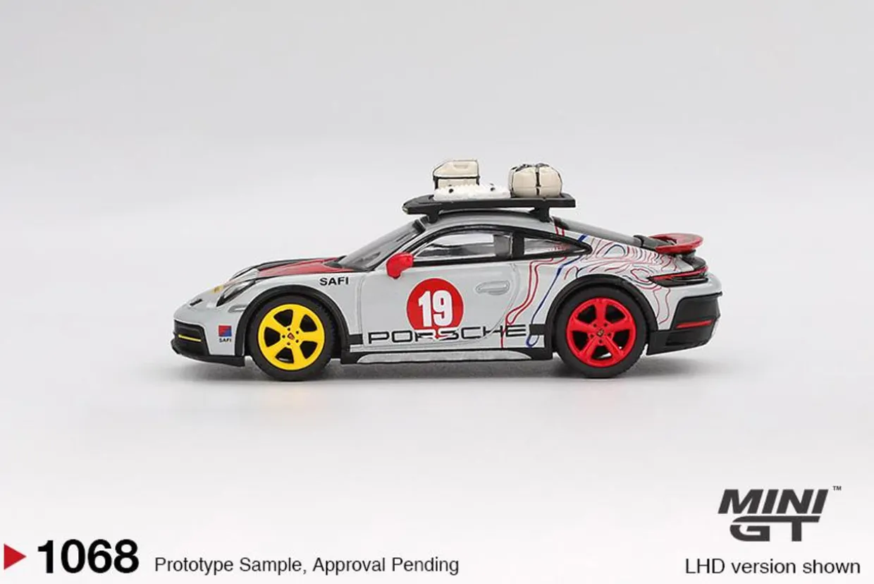 Mini GT 1/64 Porsche 911 Dakar "Uncle Rally"