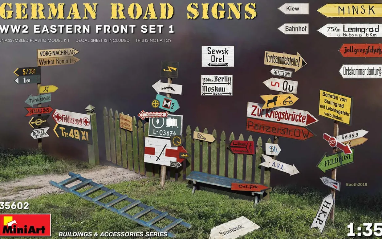 MiniArt 1/35 German Road Signs Eastern Front Set 1 Model Kit