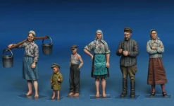 MiniArt 1/35 Soviet Villagers
