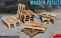 MiniArt 1/35 Wooden Pallets x12 Model Kit