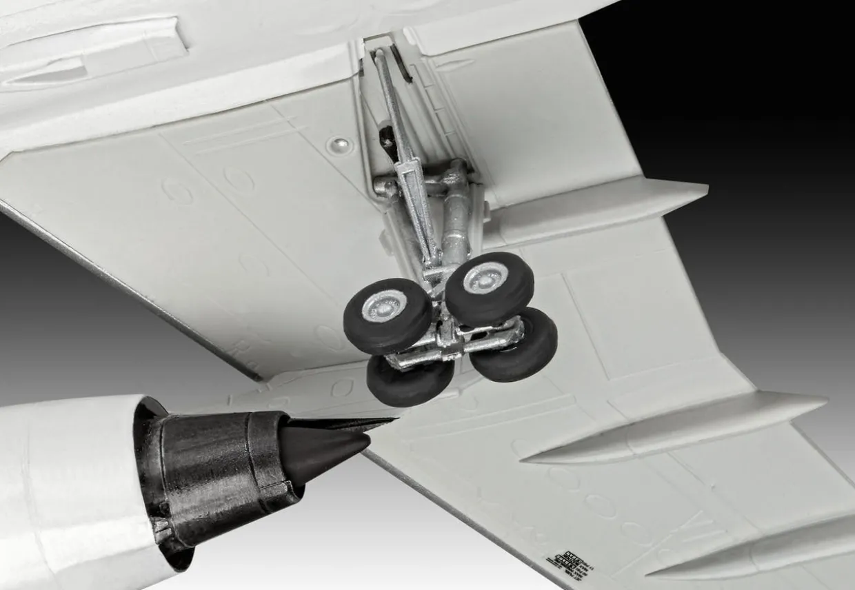 Revell 1/144 Airbus A300-600ST Beluga Model Kit