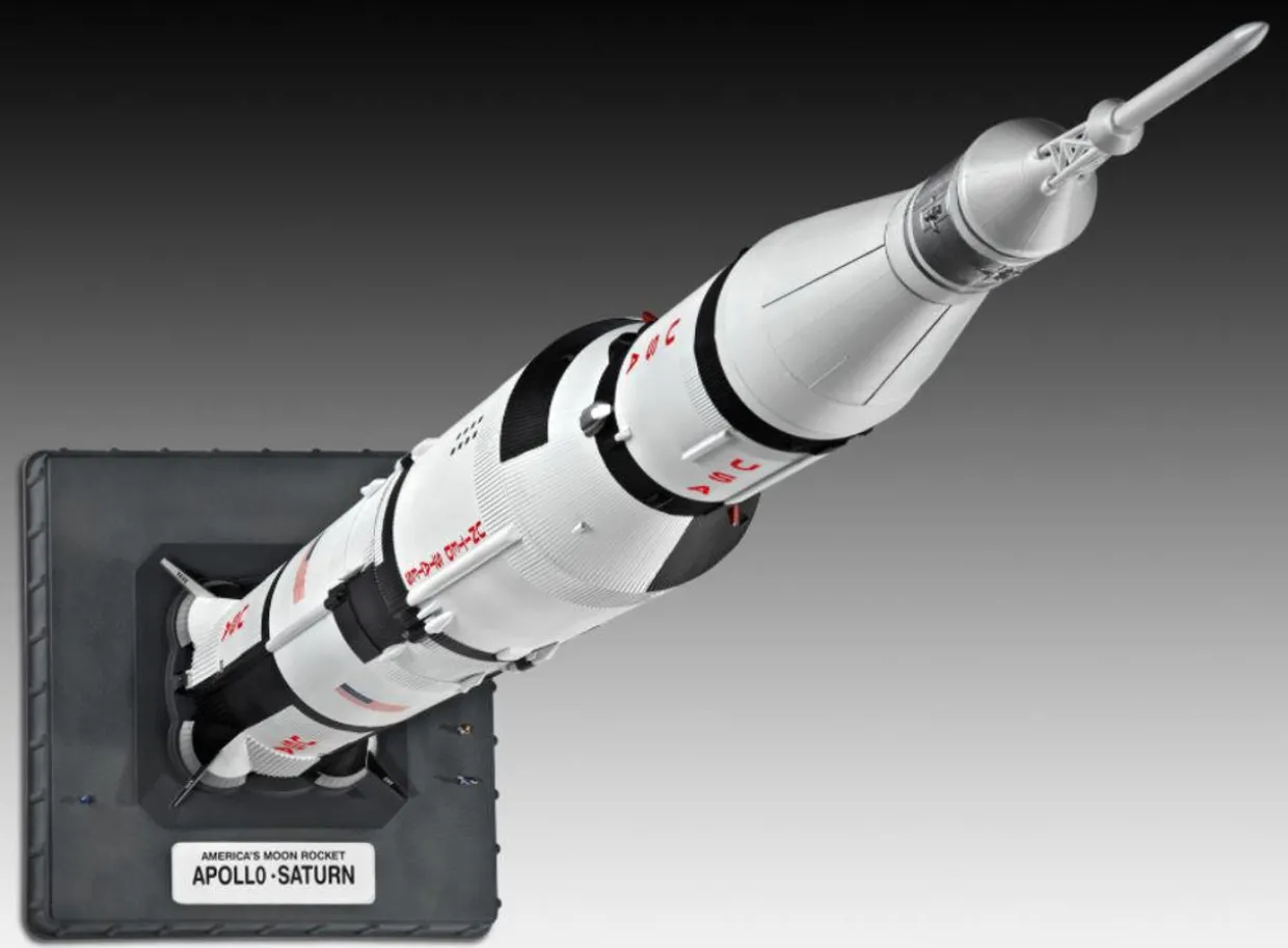 Revell 1/144 Apollo Saturn V Rocket