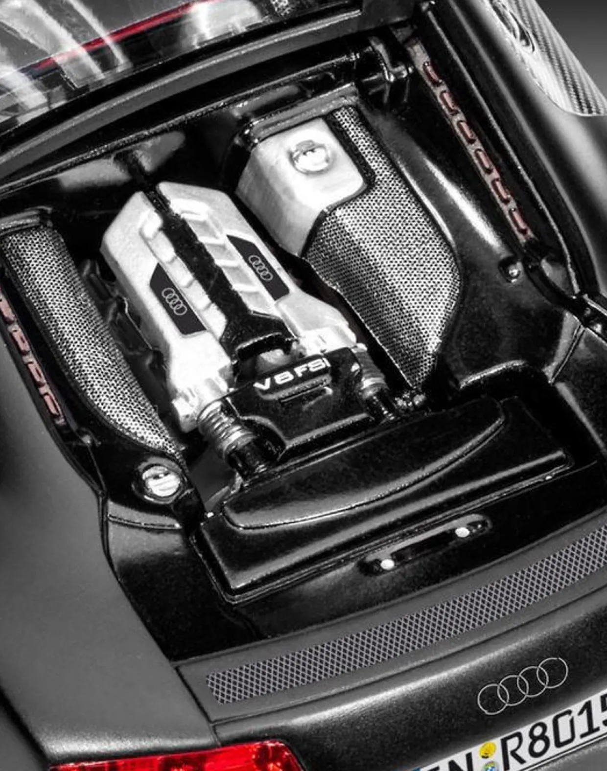 Revell 1/24 Audi R8 Starter Set