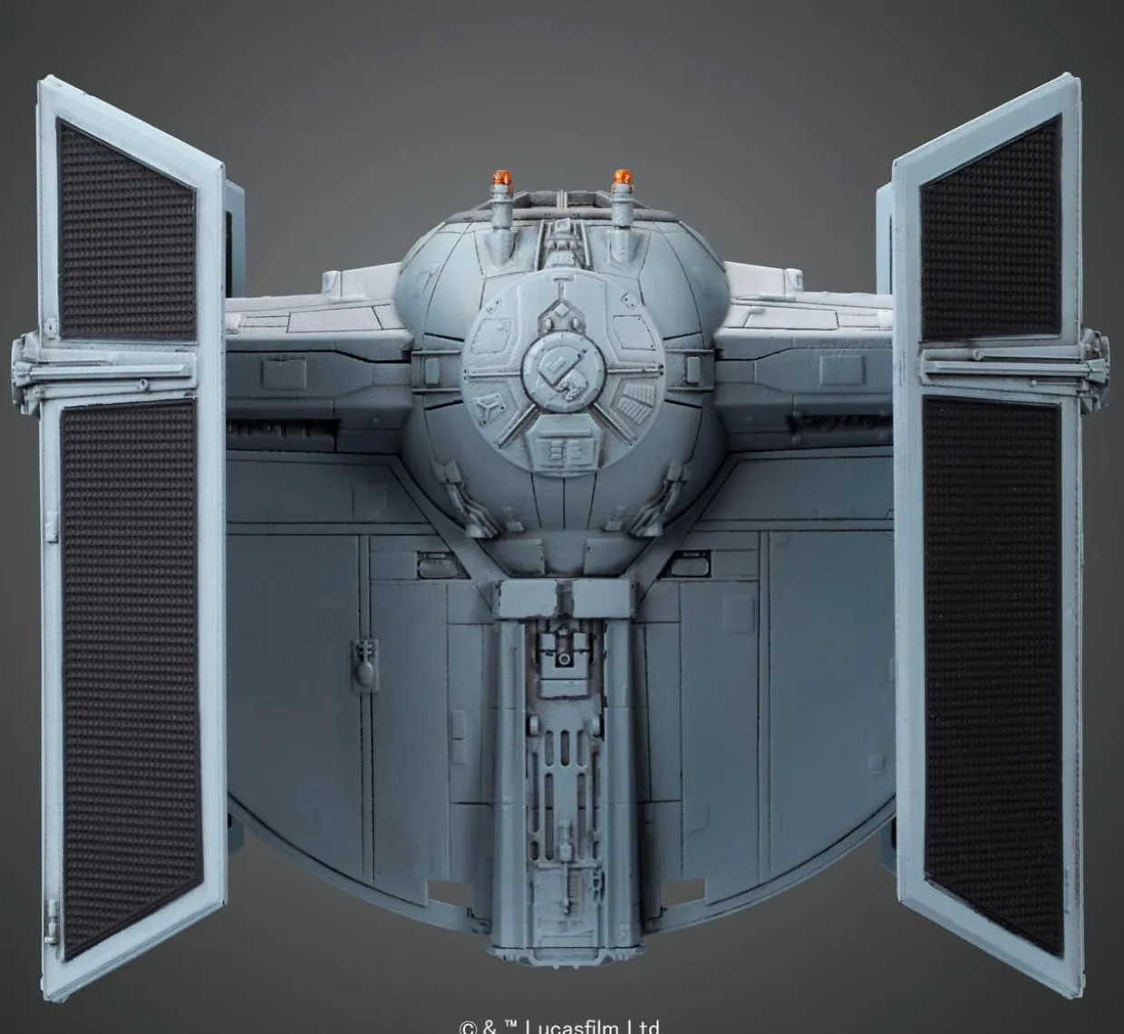 Revell 1/72 Ban-Dai Star Wars TIE Advanced - Darth Vader's TIE Fighter