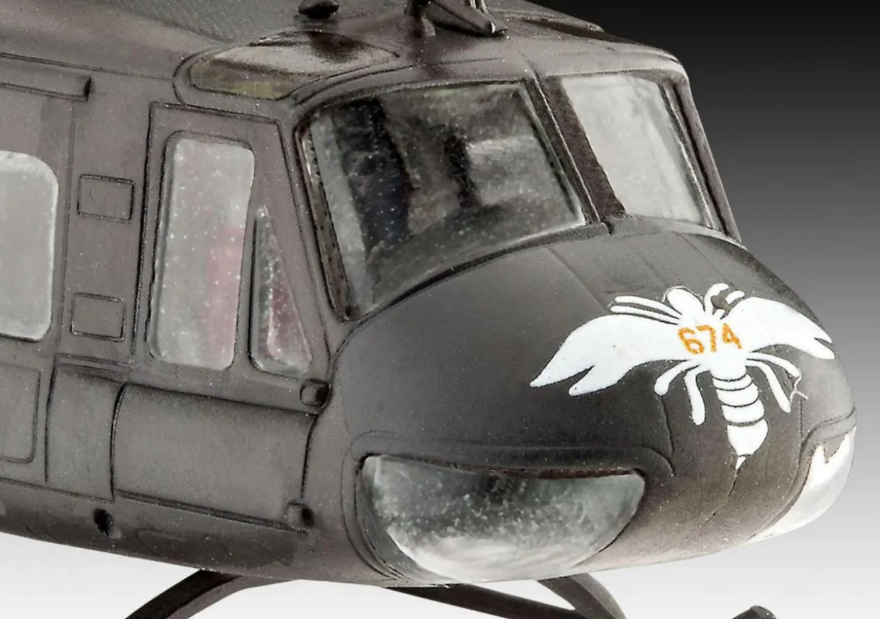 Revell 1/100 Bell UH-1H Iroquois Huey