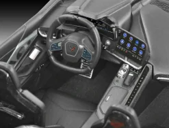 Revell 1/24 Corvette C8 Coupe Starter Set