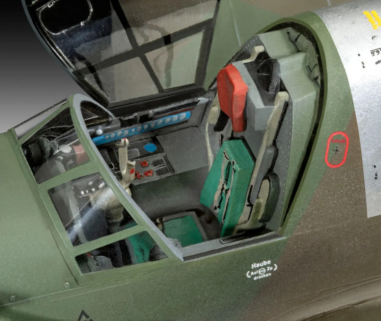 Revell 1/48 Dornier Do 335 Pfeil