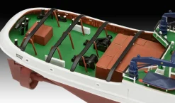 Revell 1/200 ETV Waker Tug Boat
