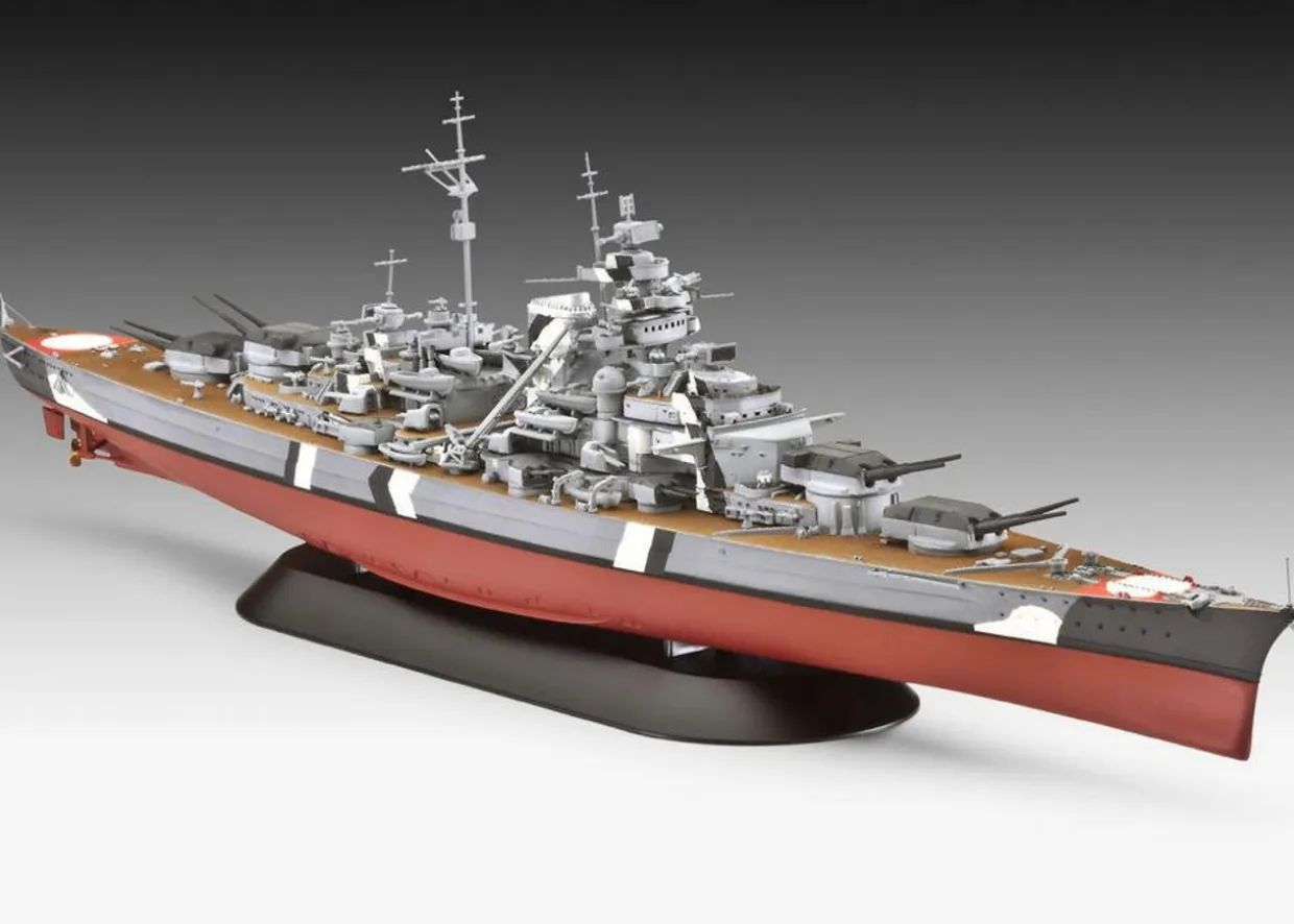 Revell 1/700 German Battleship Bismarck