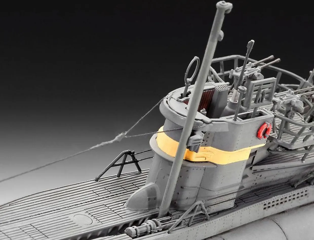 Revell 1/144 German Submarine Type VIIC/41 Atlantic