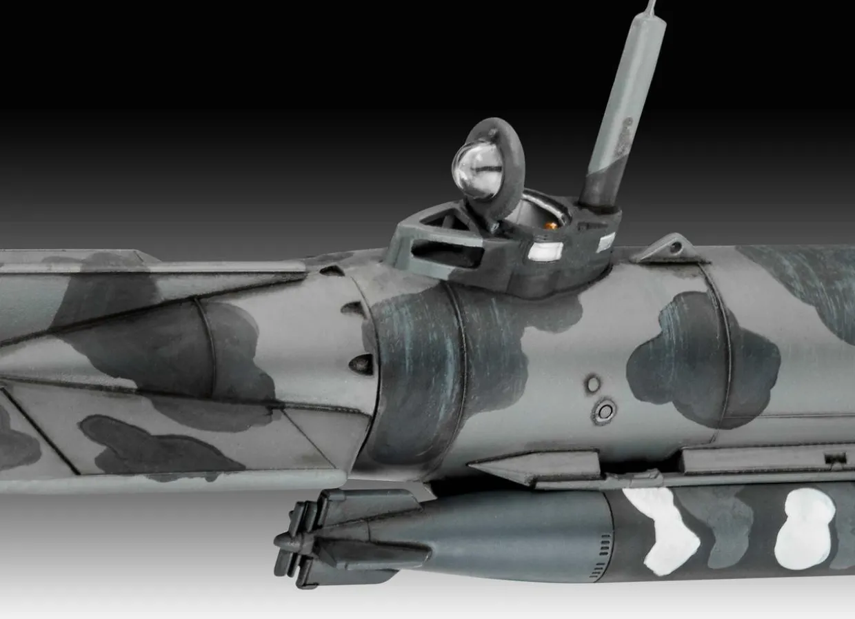 Revell 1/72 German Type Molch (Newt) Midget Submarine