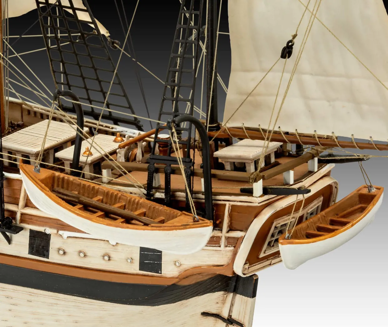 Revell 1/96 HMS Beagle Starter Set