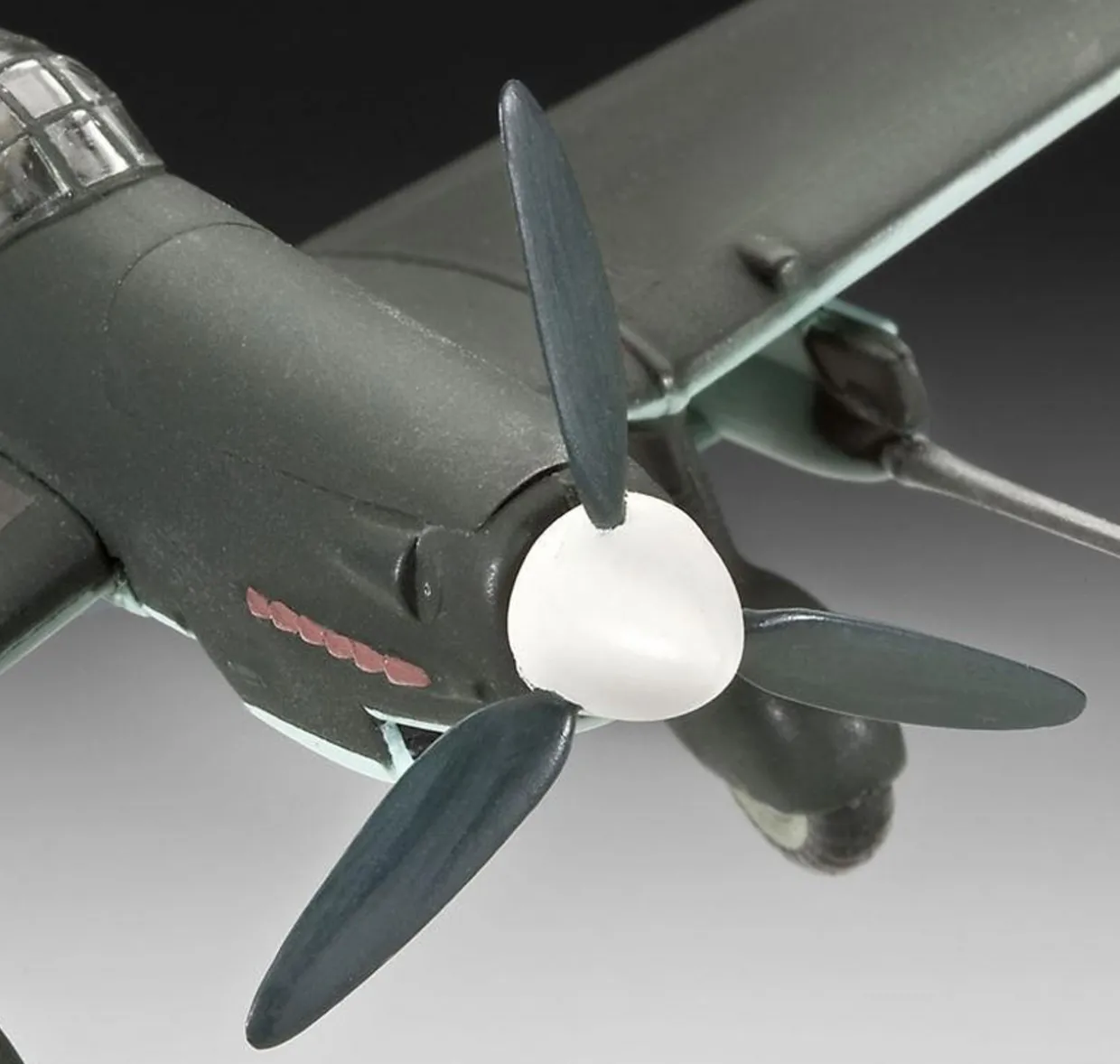 Revell 1/72 Junkers Ju 87G/D Tank Buster