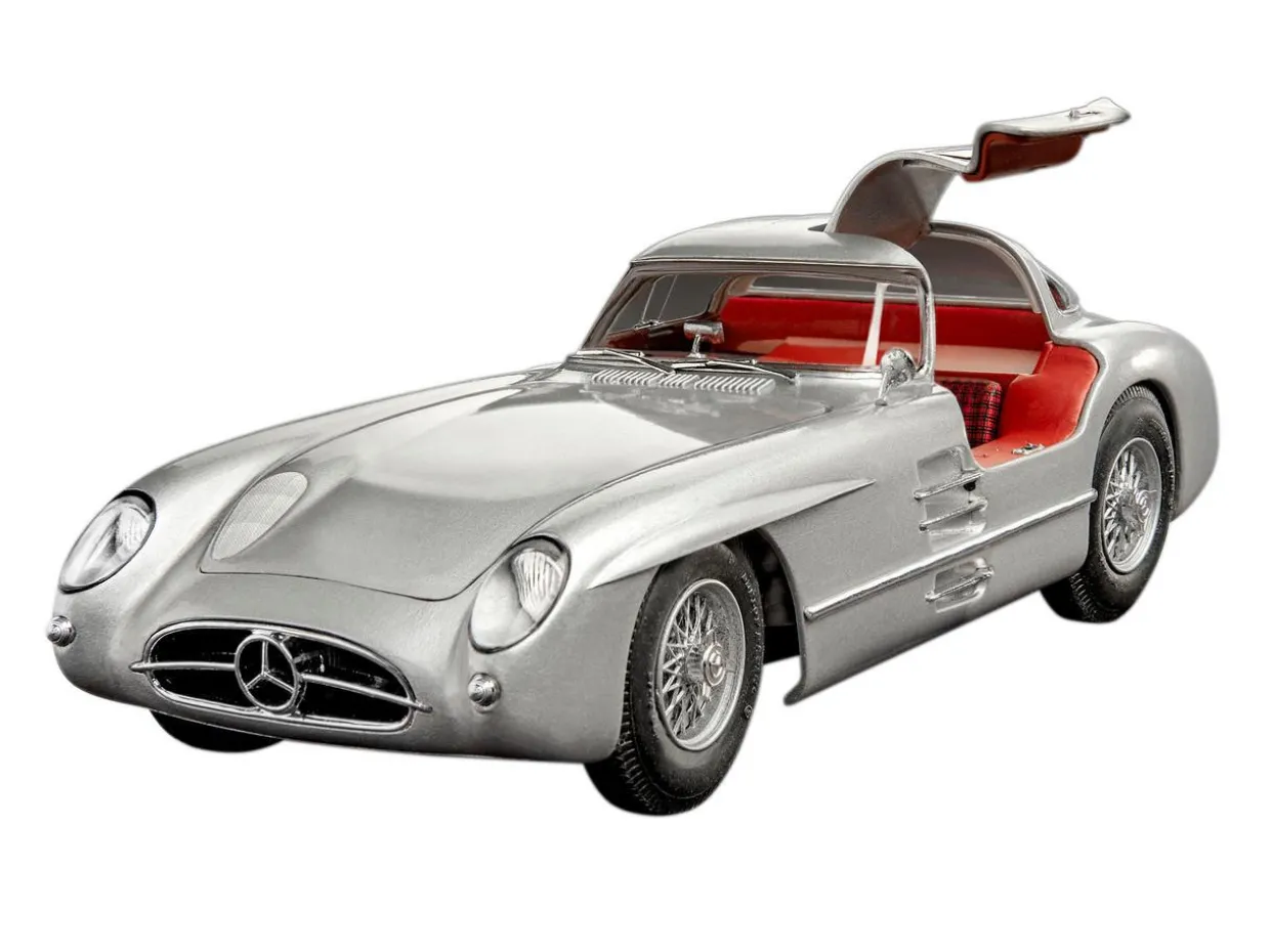 Revell 1/24 Mercedes-Benz 300 SLR 70th Anniversary Gift Set