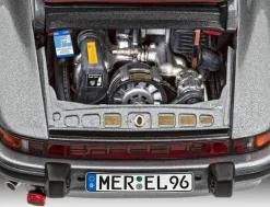 Revell 1/24 Porsche 911 Carrera 3.2 Coupé (G-Model) Starter Set