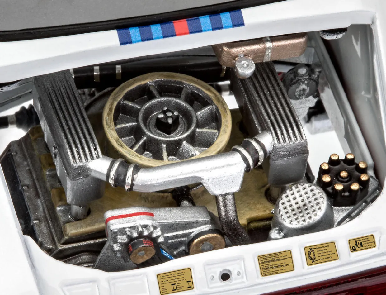 Revell 1/24 Porsche 934 RSR Martini