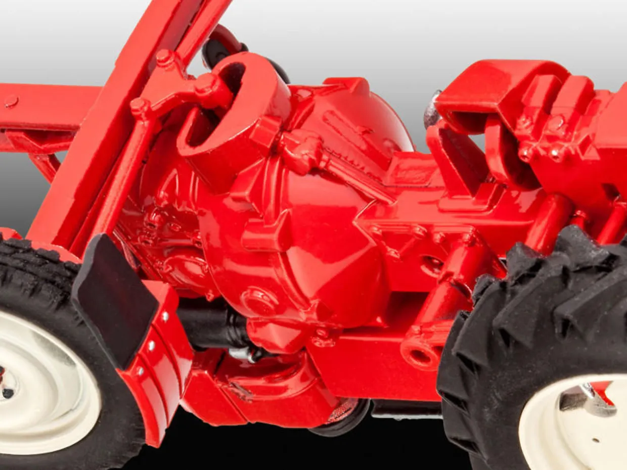 Revell 1/24 Porsche Junior 108 Farming Simulator Edition