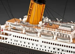 Revell 1/400 RMS Titanic 100 Year Anniversary Gift Set
