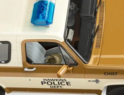 Revell 1/24 Stranger Things Chevy Blazer K5 Jim Hopper