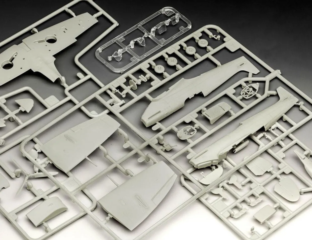 Revell 1/72 Supermarine Spitfire Mk.Vb Starter Set