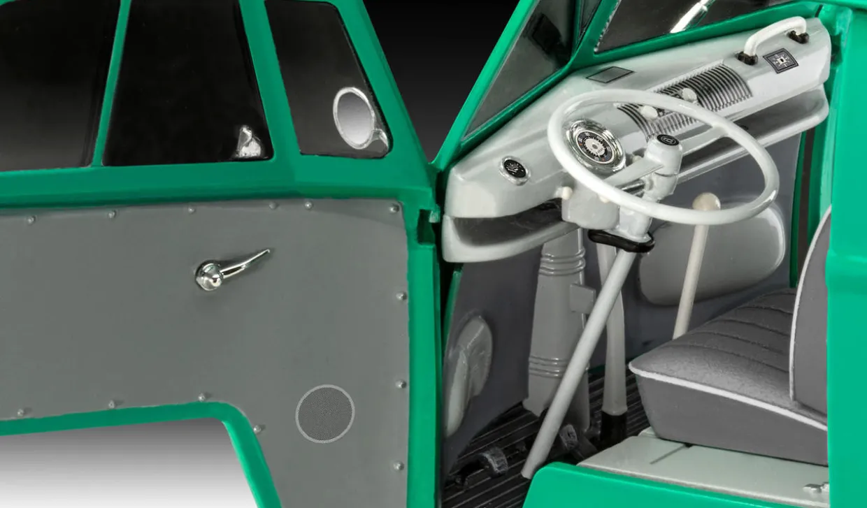 Revell 1/24 Volkswagen T1 Bus 150 Years of Vaillant Gift Set