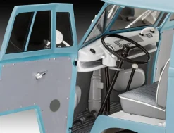 Revell 1/24 Volkswagen T1 Panel Van Gulf Livery