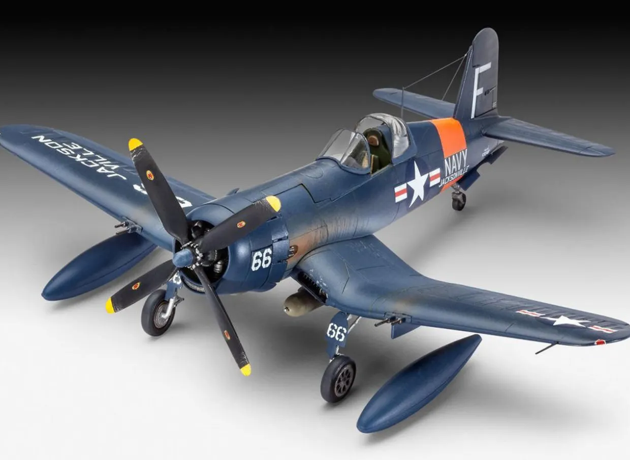 Revell 1/72 Vought F4U-4 Corsair