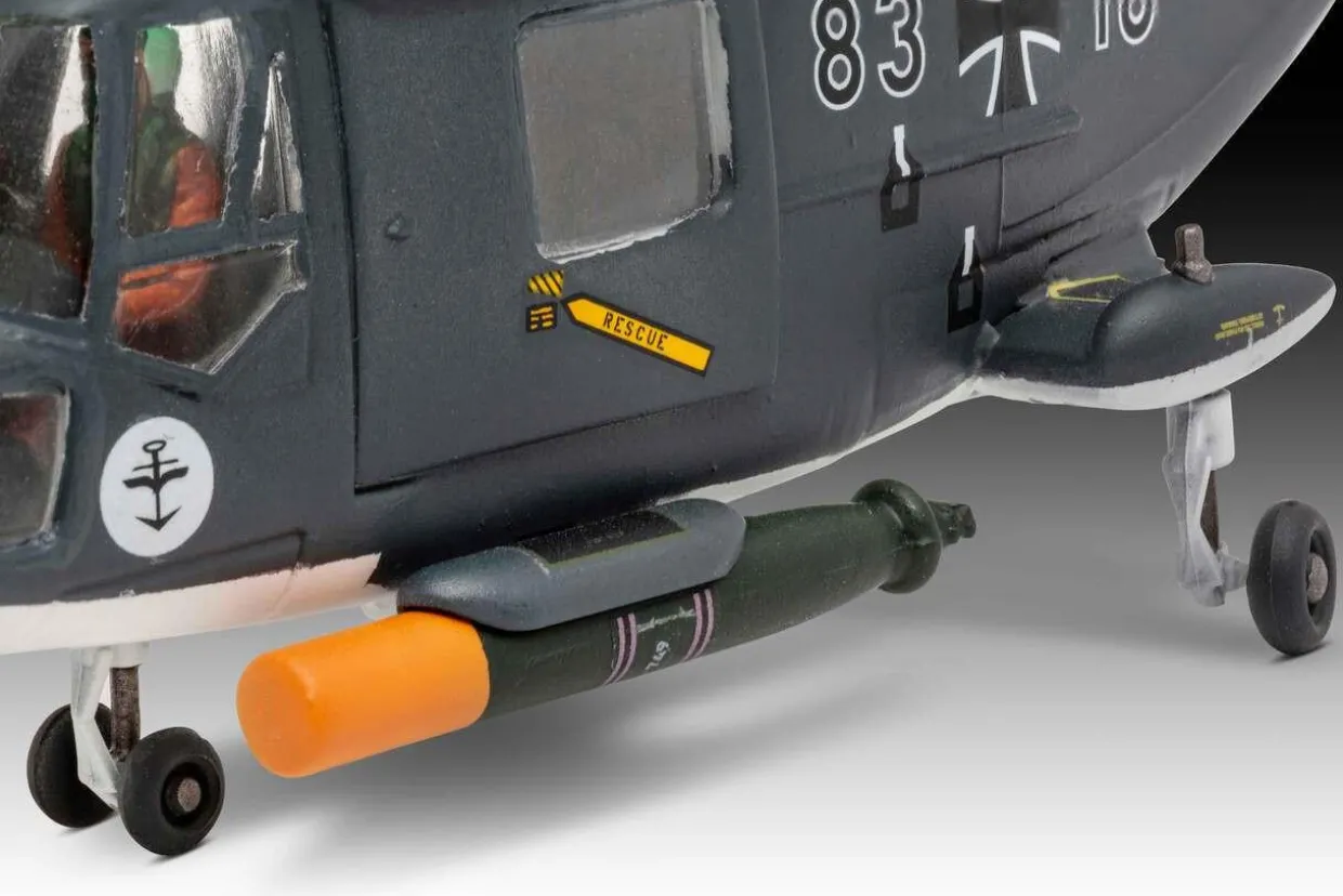 Revell 1/72 Westland Lynx Starter Set