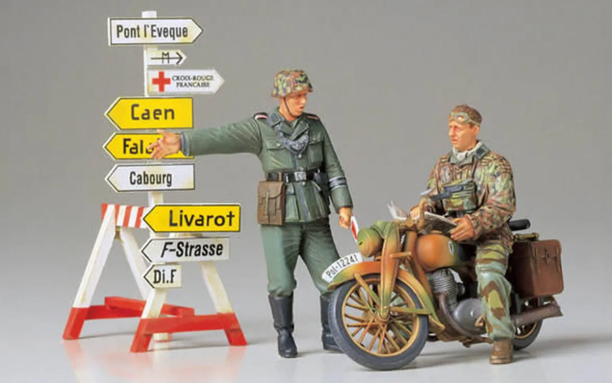 Tamiya 1/35 German Motorcycle Orderly Set