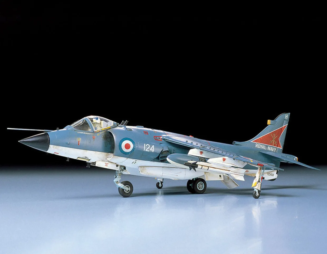 Tamiya 1/48 Hawker Sea Harrier FRS.1