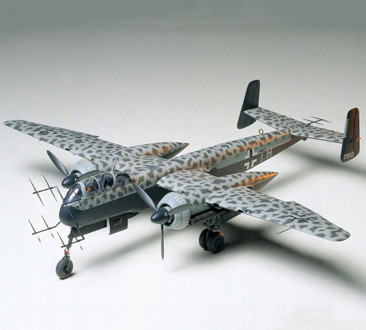 Tamiya 1/48 Heinkel He 219A-7 UHU