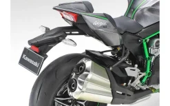 Tamiya 1/12 Kawasaki Ninja HR2 Carbon Model Kit