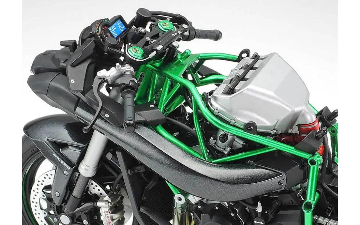 Tamiya 1/12 Kawasaki Ninja HR2 Carbon Model Kit