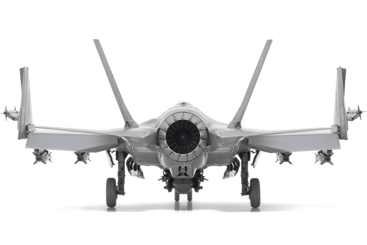 Tamiya 1/48 Lockheed Martin F-35C Lightning II