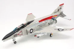 Tamiya 1/48 McDonnell Douglas F-4B Phantom II