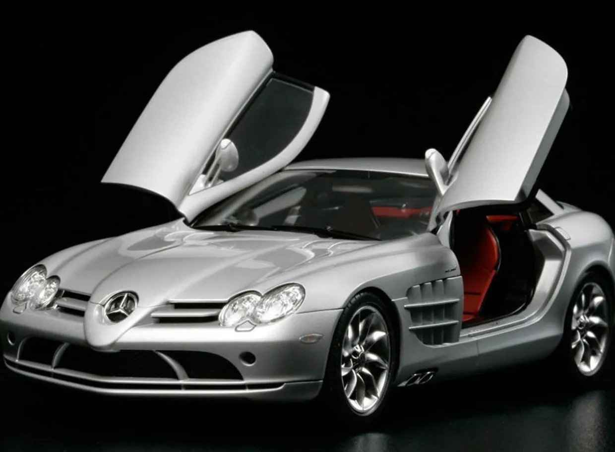 Tamiya 1/24 Mercedes-Benz SLR McLaren