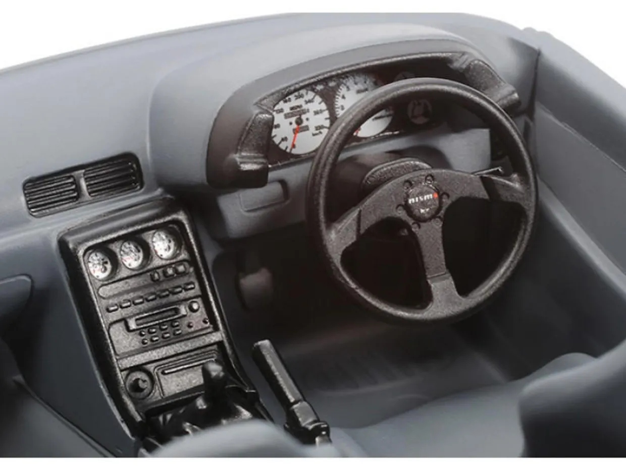 Tamiya 1/24 Nissan Skyline GT-R Nismo-Custom