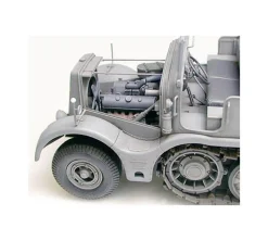 Tamiya 1/35 Sd.Kfz.9 Famo 18 Ton Half-Track