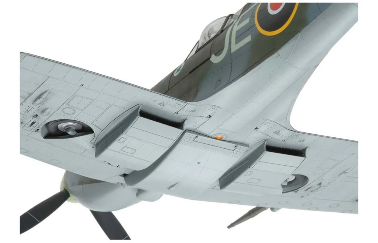 Tamiya 1/32 Supermarine Spitfire Mk.IXc