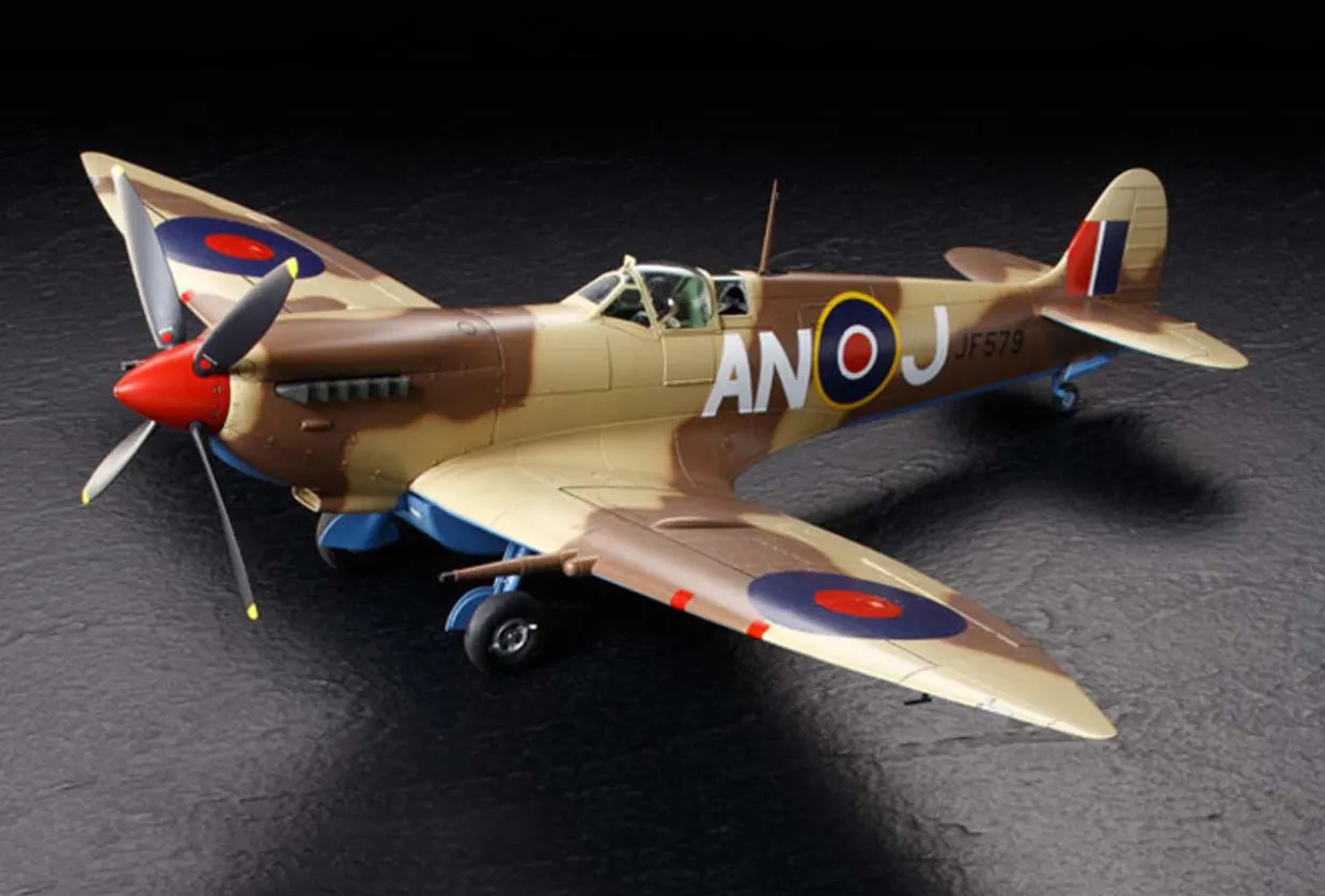Tamiya 1/32 Supermarine Spitfire Mk.VIII