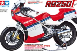 Tamiya 1/12 Suzuki RG250 F with Full Options Model Kit