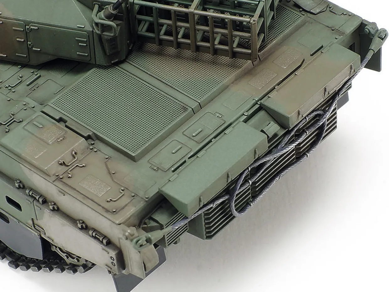 Tamiya 1/48 Type 10 MBT JGSDF