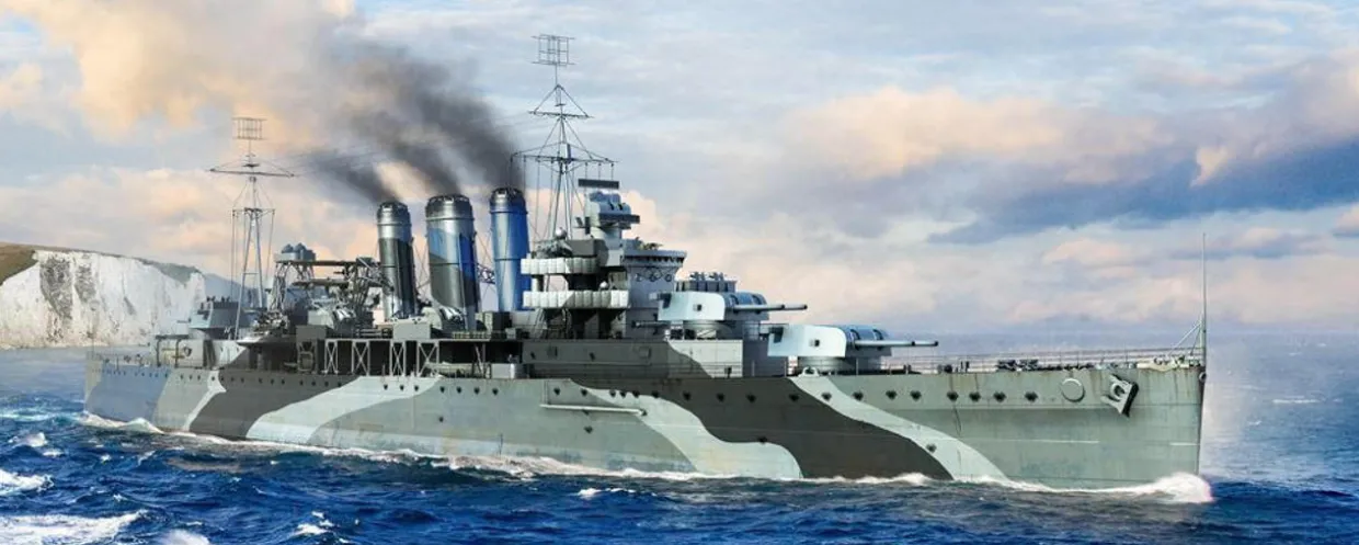 Trumpeter 1/700 HMS Kent 1942